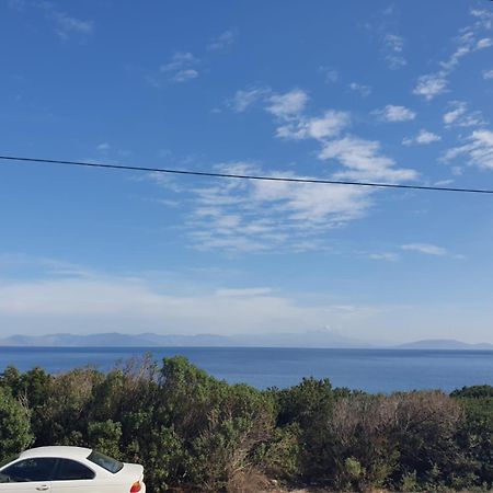 Stephie'S Apartment By The Sea ราฟีนา ภายนอก รูปภาพ