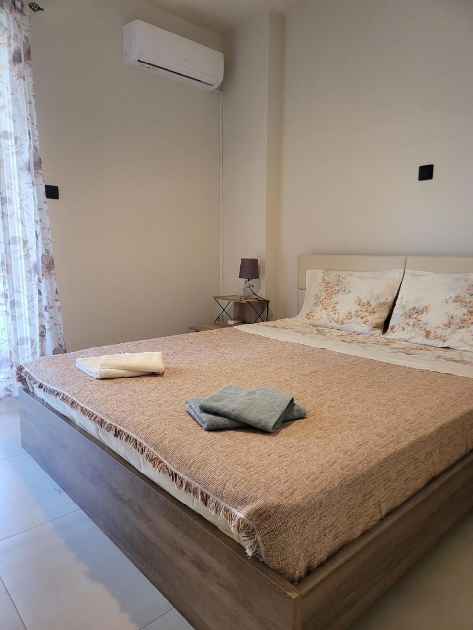 Stephie'S Apartment By The Sea ราฟีนา ภายนอก รูปภาพ